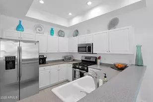 8270 N Hayden Rd, Scottsdale, AZ 85258 - Photo 14