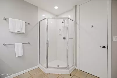 2802 E Camino Acequia Drive #8, Phoenix, AZ 85016 - Photo 18