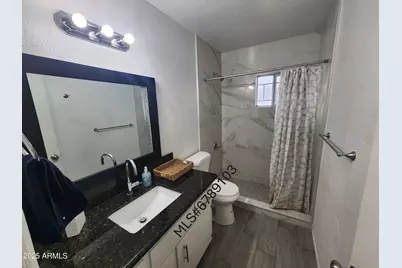 2001 W Turney Avenue #6, Phoenix, AZ 85015 - Photo 6