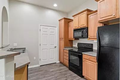 14575 W Mountain View Boulevard #11113, Surprise, AZ 85374 - Photo 12