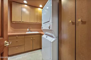 8437 N 84th Pl, Scottsdale, AZ 85258 - Photo 12