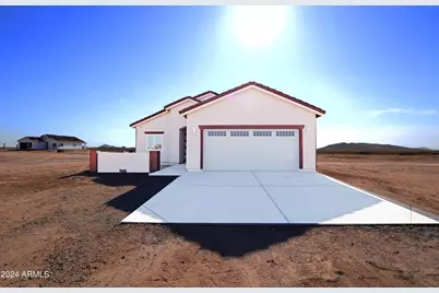 37259 W Illini Street, Tonopah, AZ 85354 - Photo 1