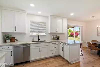 10404 W Audrey Drive, Sun City, AZ 85351 - Photo 10