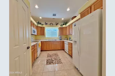 11100 W Magdalena Drive, Arizona City, AZ 85123 - Photo 18