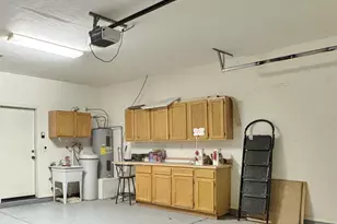 11100 W Magdalena Dr, Arizona City, AZ 85123 - Photo 46