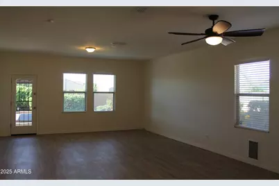 303 W Mammoth Cave Drive, San Tan Valley, AZ 85140 - Photo 18