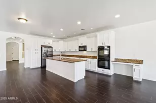 2542 N Riley Rd, Buckeye, AZ 85396 - Photo 10