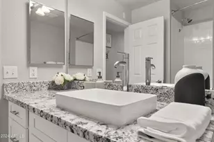16220 N 7th St, Phoenix, AZ 85022 - Photo 8
