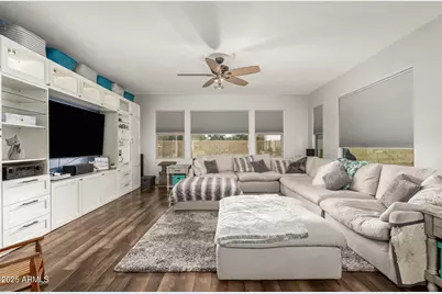 19544 W Lincoln Street, Buckeye, AZ 85326 - Photo 2