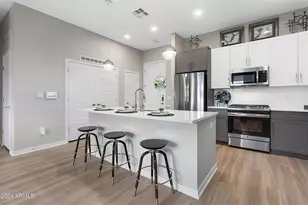 777 E Stella Ln, Phoenix, AZ 85014 - Photo 4