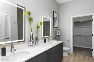 777 E Stella Ln, Phoenix, AZ 85014 - Photo 8