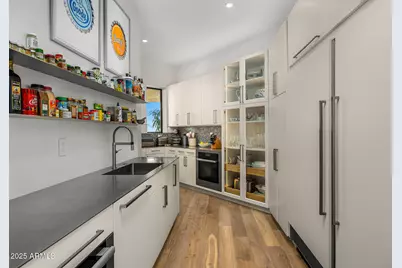 5630 E Rockridge Road, Phoenix, AZ 85018 - Photo 18