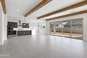 7577 W Evans Dr, Peoria, AZ 85381 - Photo 8