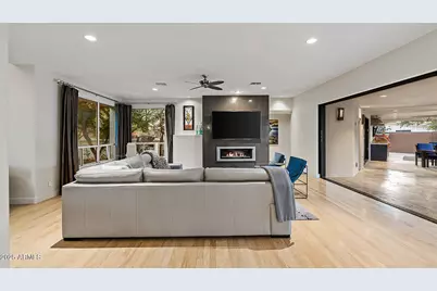 6928 E Jenan Drive, Scottsdale, AZ 85254 - Photo 10