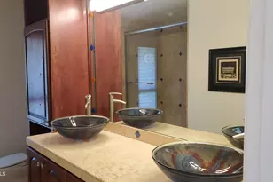 8176 E Del Barquero Dr, Scottsdale, AZ 85258 - Photo 10