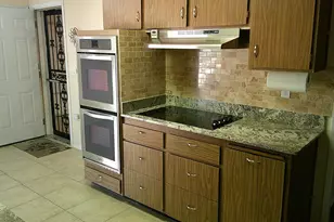 10731 W Mission Ln, Sun City, AZ 85351 - Photo 12