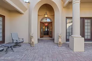 311 E Wexford Cove, Phoenix, AZ 85020 - Photo 1