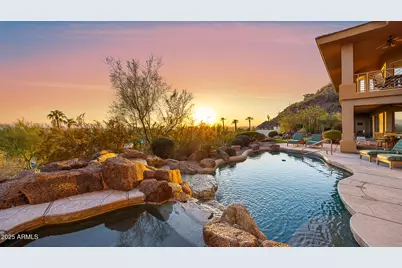 5316 E Valle Vista Road, Phoenix, AZ 85018 - Photo 2