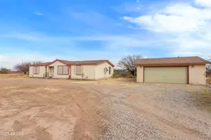 9247 S El Thuma Real, Hereford, AZ 85615 - Photo 2