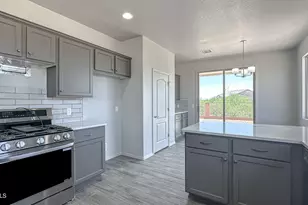 2121 W Totems St, Benson, AZ 85602 - Photo 6