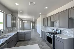 2121 W Totems St, Benson, AZ 85602 - Photo 4