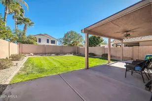 20219 N 33rd Pl, Phoenix, AZ 85050 - Photo 36