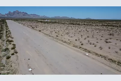 546Xx W Sunland Avenue #2, Tonopah, AZ 85354 - Photo 6