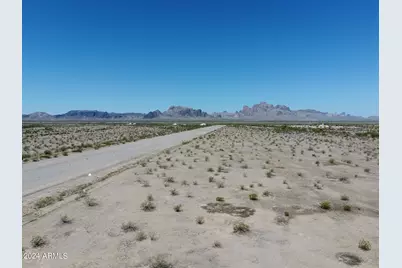 546Xx W Sunland Avenue #2, Tonopah, AZ 85354 - Photo 8