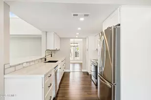 9412 N 33rd Way, Phoenix, AZ 85028 - Photo 4