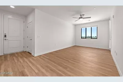 5885 S 32nd Street #A1, Phoenix, AZ 85040 - Photo 2