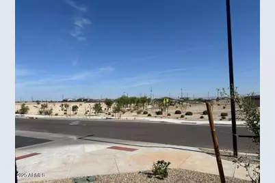 22563 W Pontiac Drive, Surprise, AZ 85387 - Photo 4