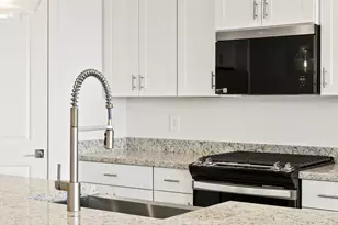 4041 S 176th Dr, Goodyear, AZ 85338 - Photo 6