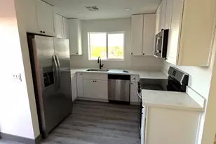 6630 S 11th St, Phoenix, AZ 85042 - Photo 1