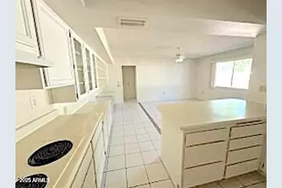 17407 N Country Club Drive, Sun City, AZ 85373 - Photo 10