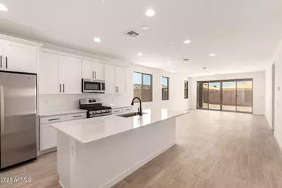 18219 W Hess Street, Goodyear, AZ 85338 - Photo 4