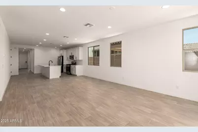 18219 W Hess Street, Goodyear, AZ 85338 - Photo 6