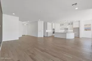 1032 W J Waltz Wy, Apache Junction, AZ 85120 - Photo 4