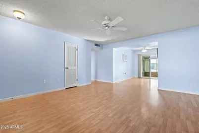 9502 W Shasta Drive, Sun City, AZ 85351 - Photo 8