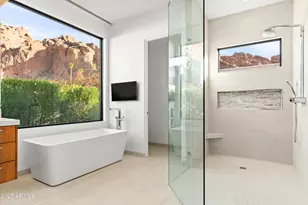 5724 N Echo Canyon Dr, Phoenix, AZ 85018 - Photo 4