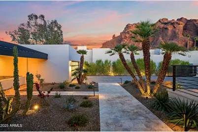 5724 N Echo Canyon Drive, Phoenix, AZ 85018 - Photo 10