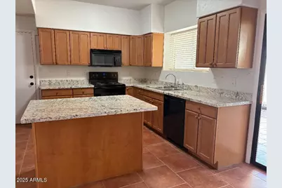 18832 N 41st Drive, Glendale, AZ 85308 - Photo 2