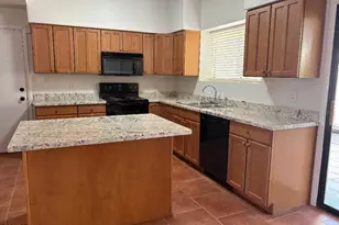 18832 N 41st Dr, Glendale, AZ 85308 - Photo 2