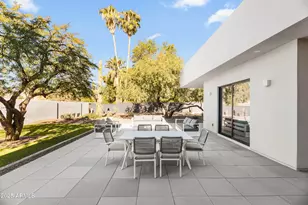 5156 N 45th Pl, Phoenix, AZ 85018 - Photo 12