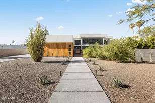 5156 N 45th Pl, Phoenix, AZ 85018 - Photo 14