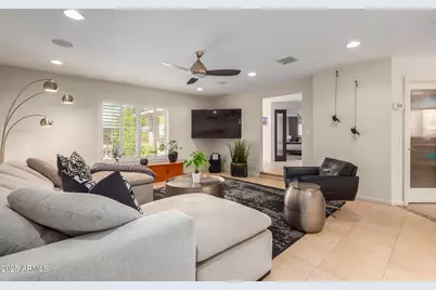 2909 E Las Rocas Drive, Phoenix, AZ 85028 - Photo 14