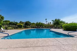 2909 E Las Rocas Dr, Phoenix, AZ 85028 - Photo 36