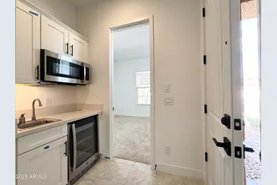 8723 W Vista Avenue, Glendale, AZ 85305 - Photo 6