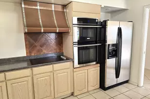 10816 W Venturi Dr, Sun City, AZ 85351 - Photo 24