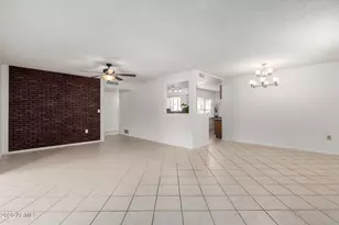 10816 W Venturi Dr, Sun City, AZ 85351 - Photo 18