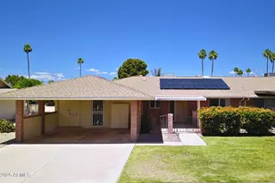 10816 W Venturi Dr, Sun City, AZ 85351 - Photo 2